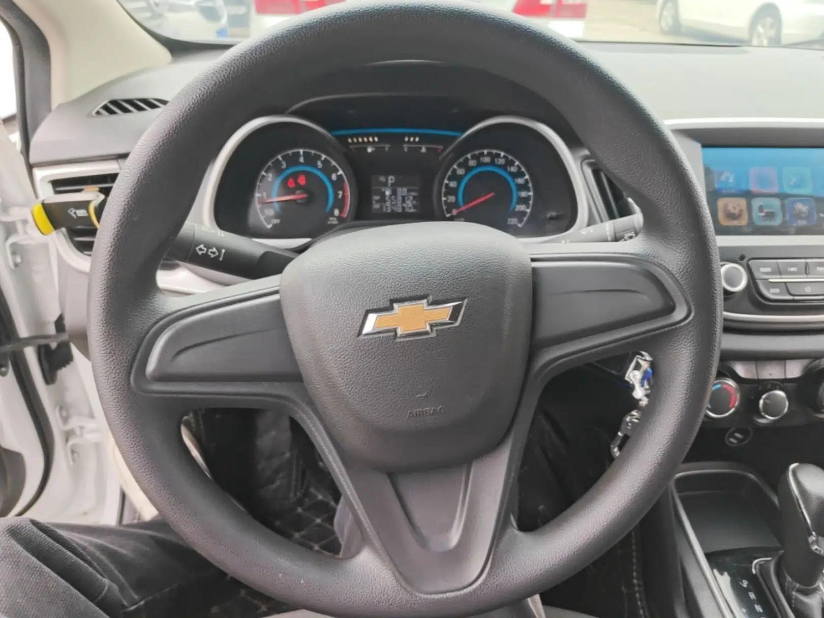 Chevrolet Cavalier 2019 320 Automatic Enjoyment with Sunroof — миниатюра 14