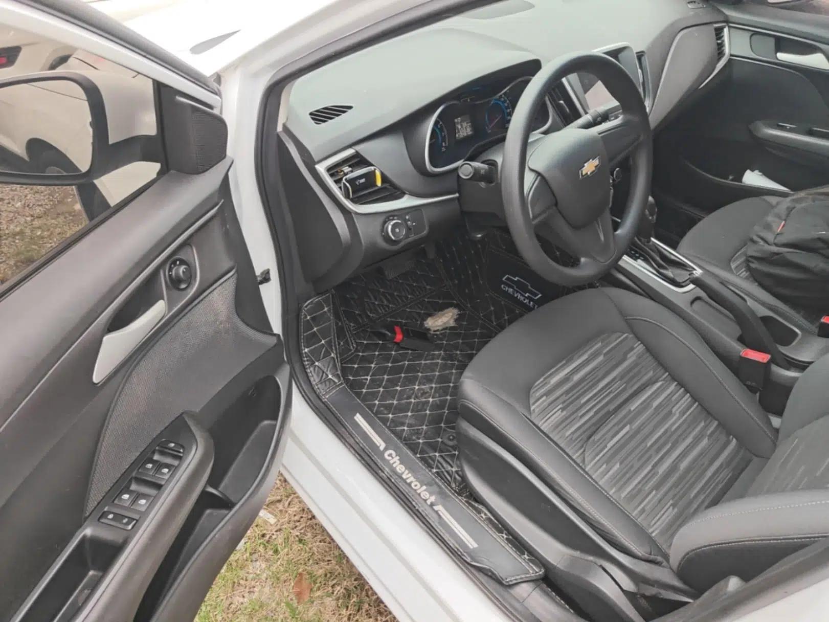 Chevrolet Cavalier 2019 320 Automatic Enjoyment with Sunroof — миниатюра 19