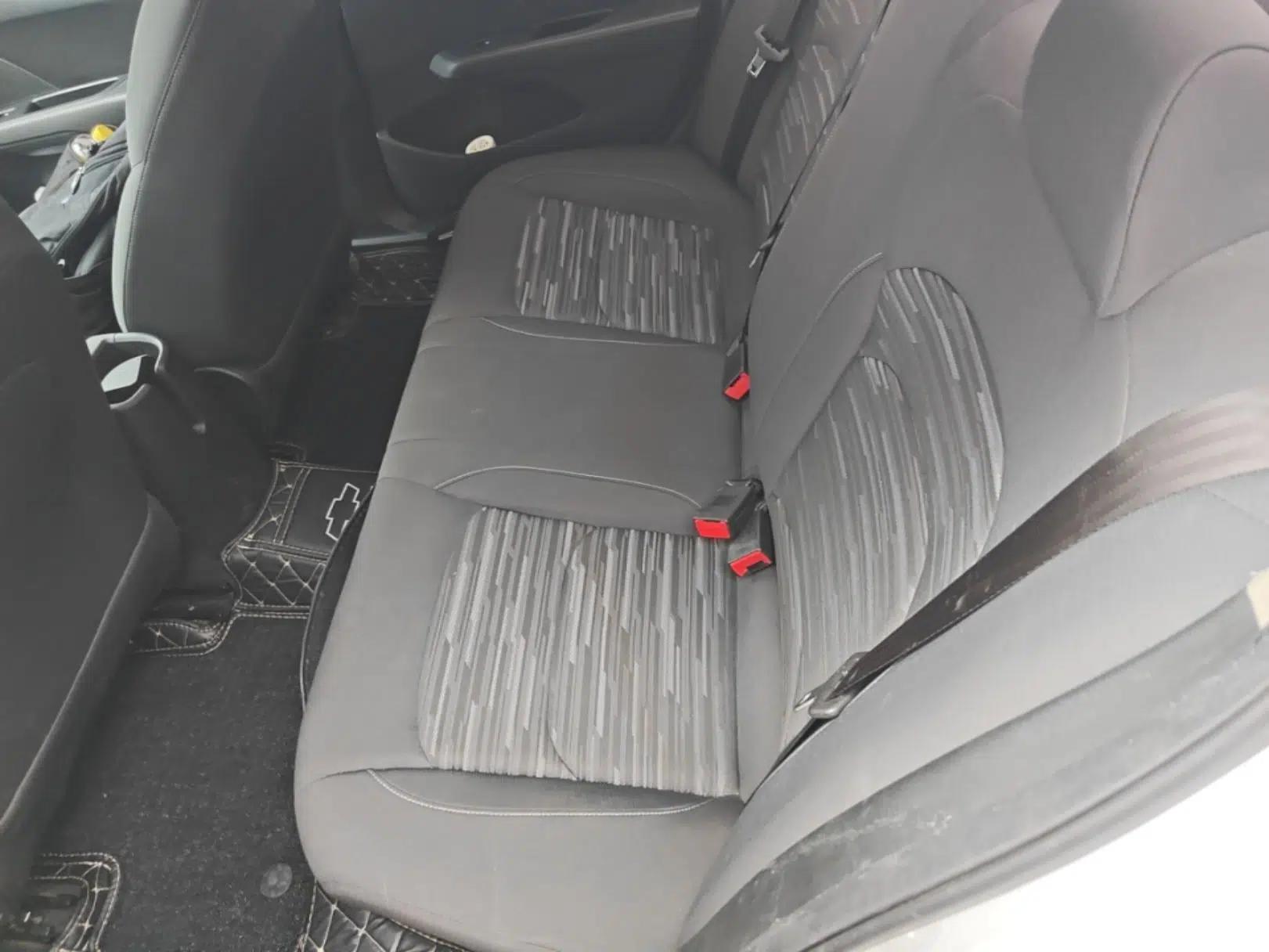 Chevrolet Cavalier 2019 320 Automatic Enjoyment with Sunroof — миниатюра 20