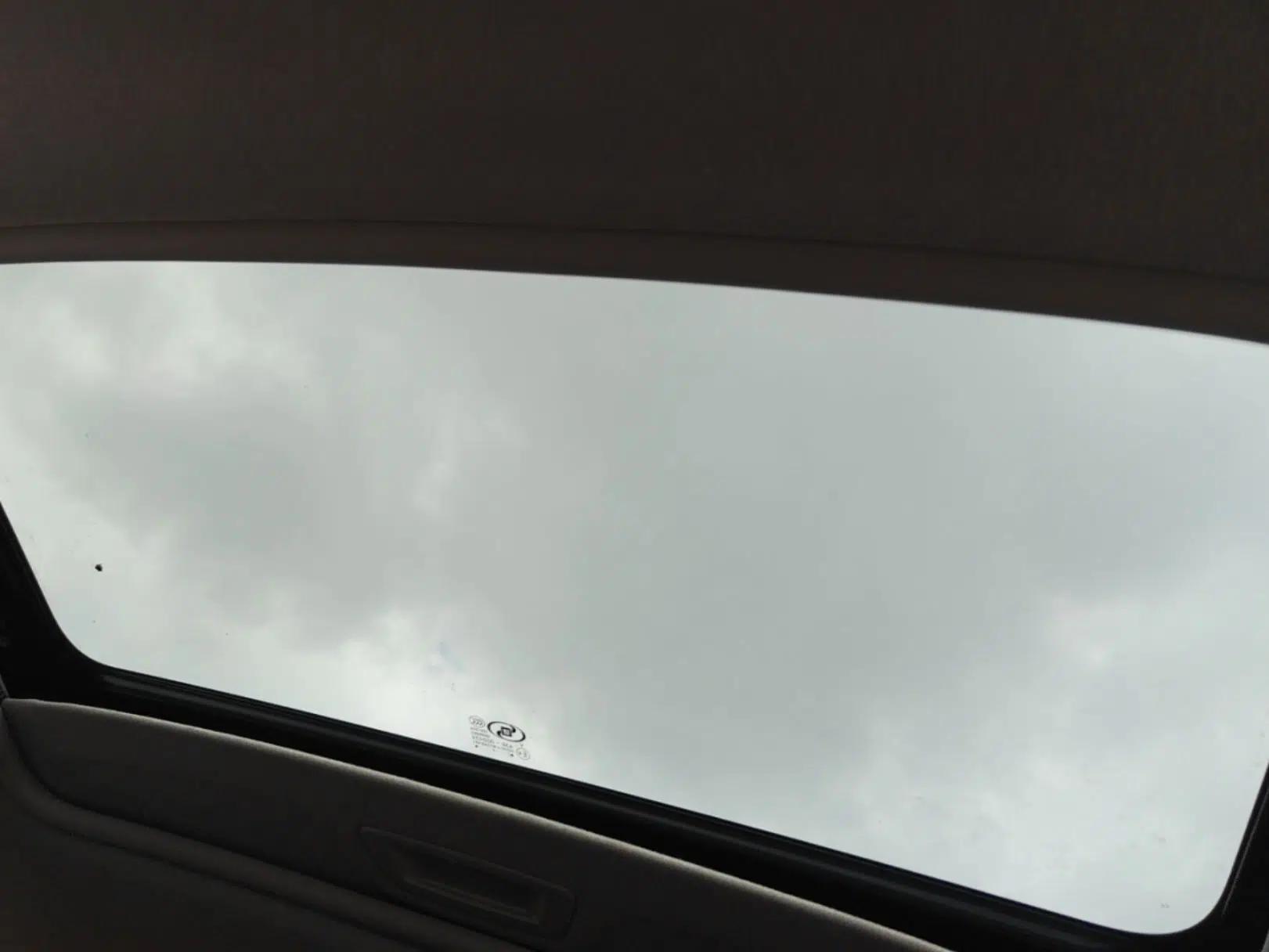 Chevrolet Cavalier 2019 320 Automatic Enjoyment with Sunroof — миниатюра 21