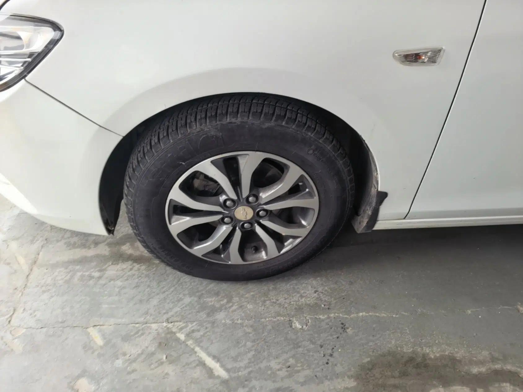Chevrolet Cavalier 2019 320 Automatic Enjoyment with Sunroof — миниатюра 8
