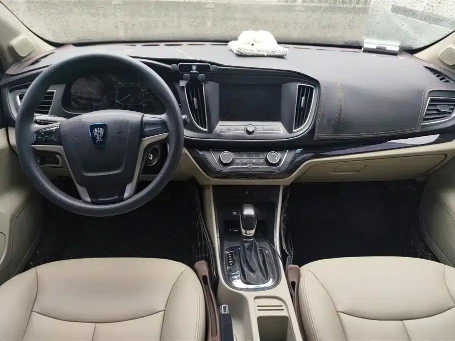 Roewe 360 2015 1.5L Automatic Deluxe Edition — миниатюра 12