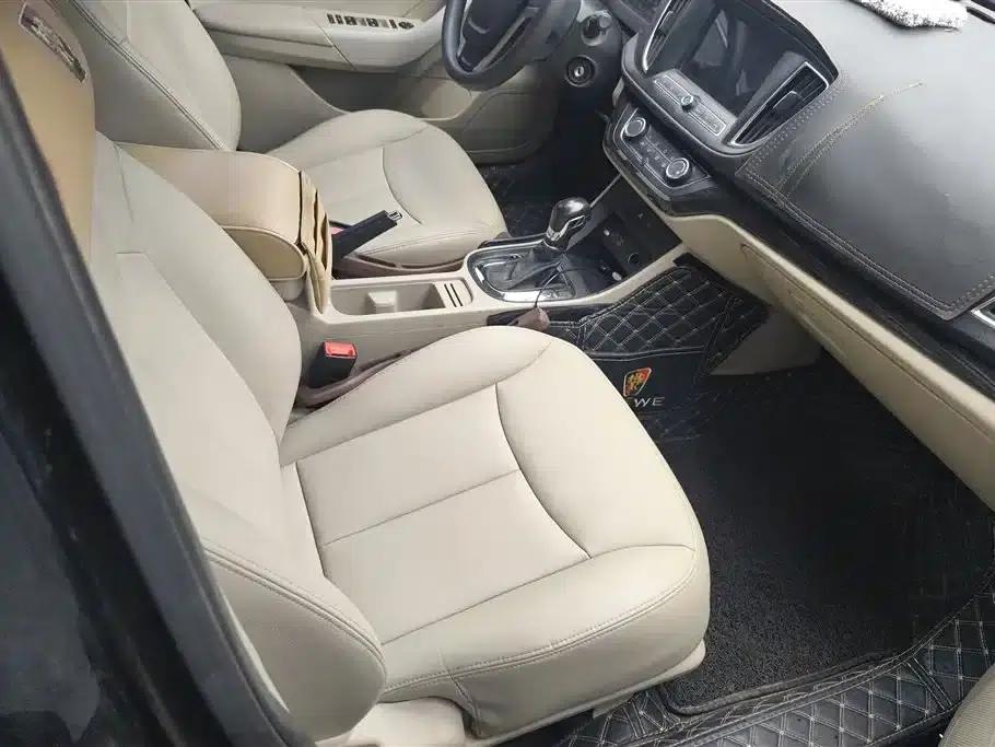 Roewe 360 2015 1.5L Automatic Deluxe Edition — миниатюра 8
