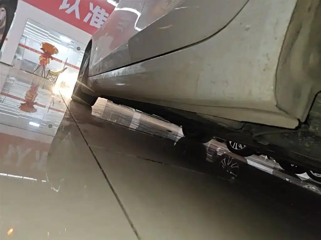 Roewe 360 2015 1.5L Automatic Deluxe Edition — миниатюра 22