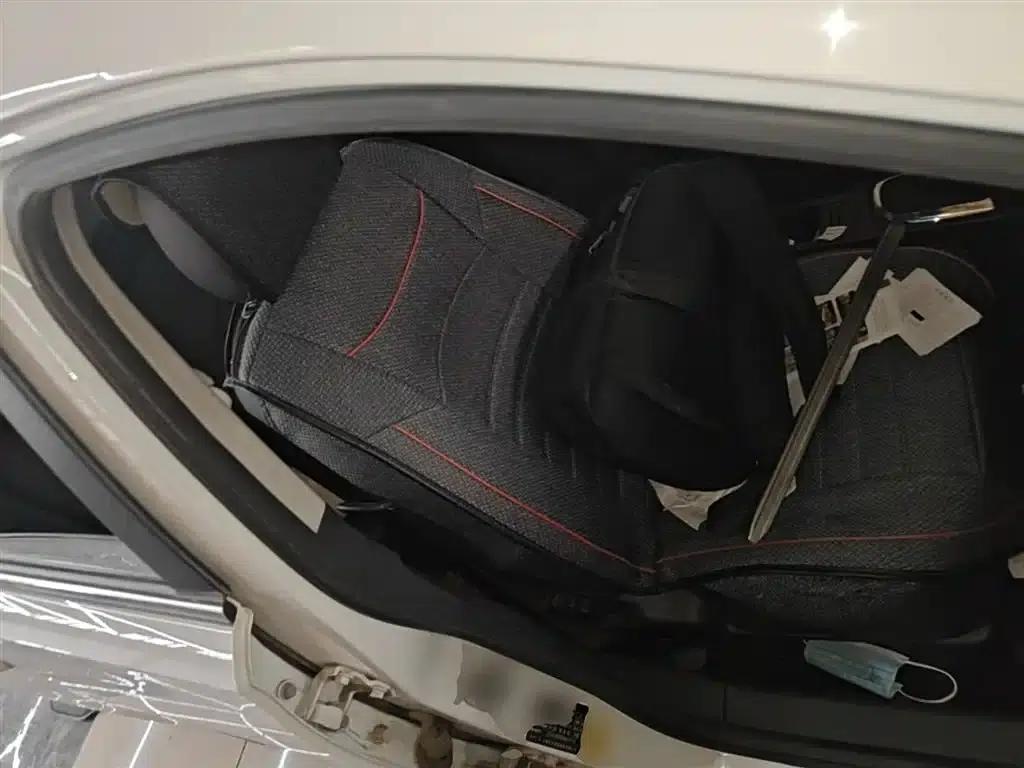 Roewe 360 2015 1.5L Automatic Deluxe Edition — миниатюра 25