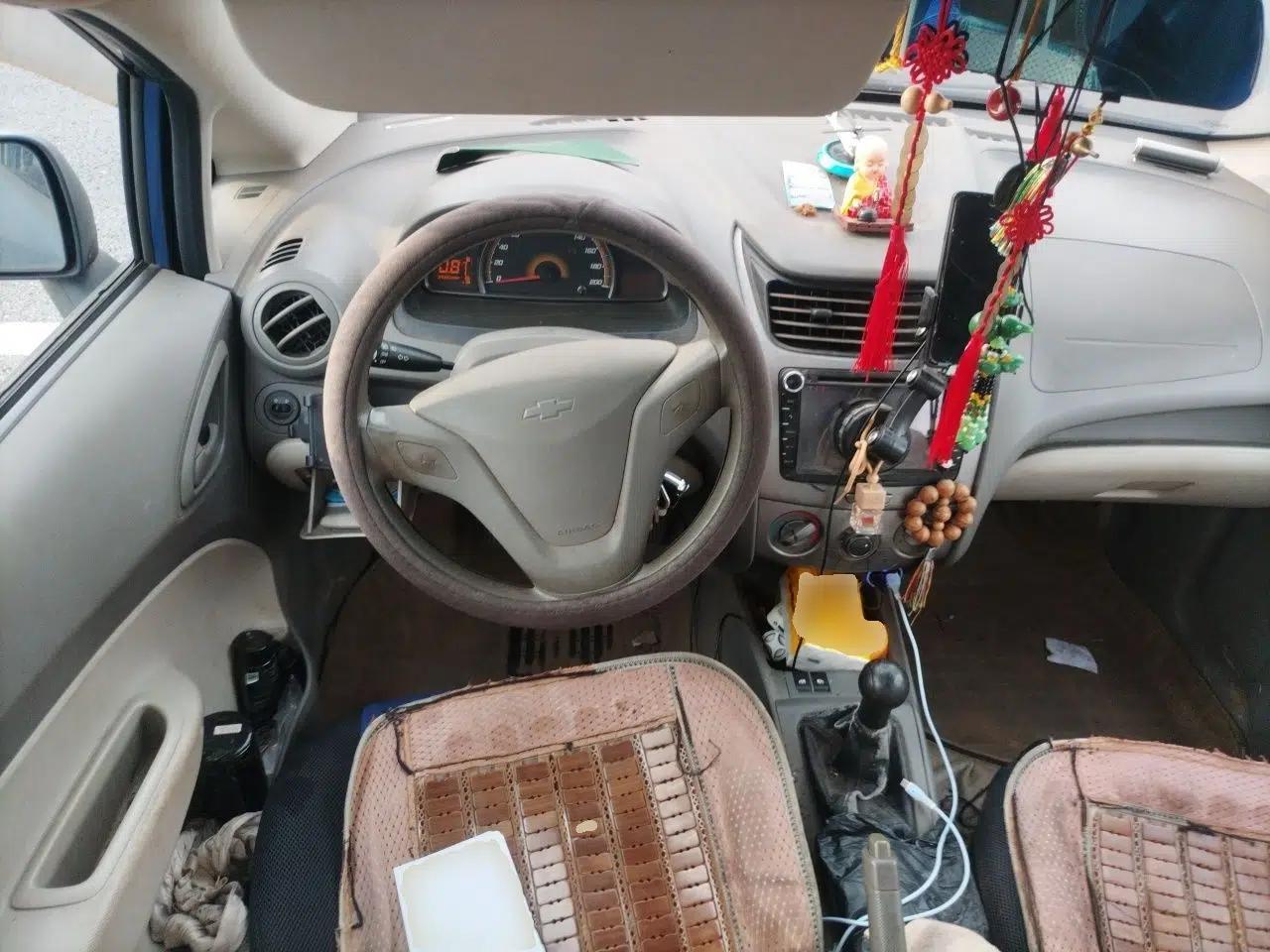Chevrolet Sail 2010 Sedan 1.2L Manual Warm Edition — миниатюра 11