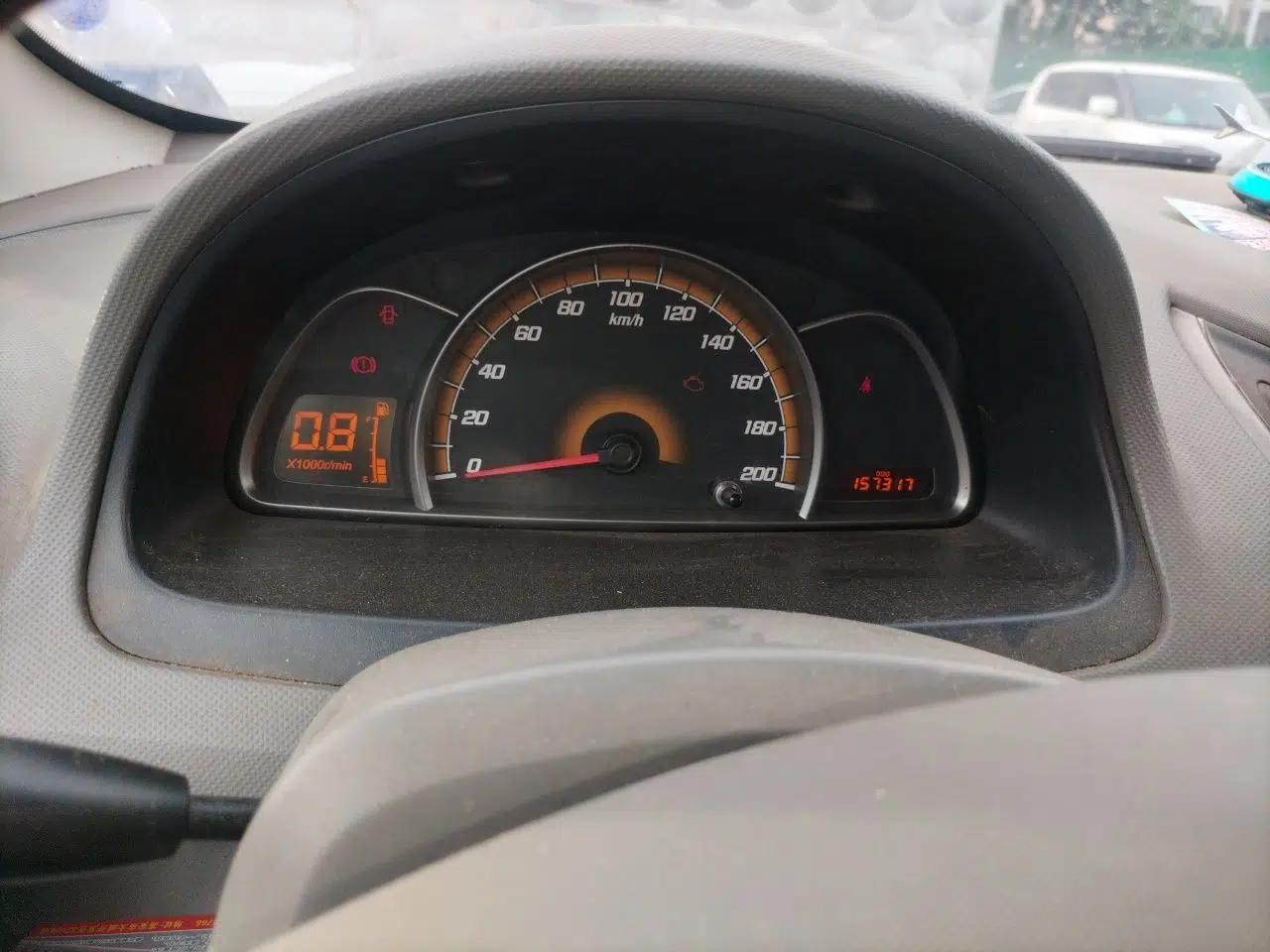 Chevrolet Sail 2010 Sedan 1.2L Manual Warm Edition — миниатюра 12