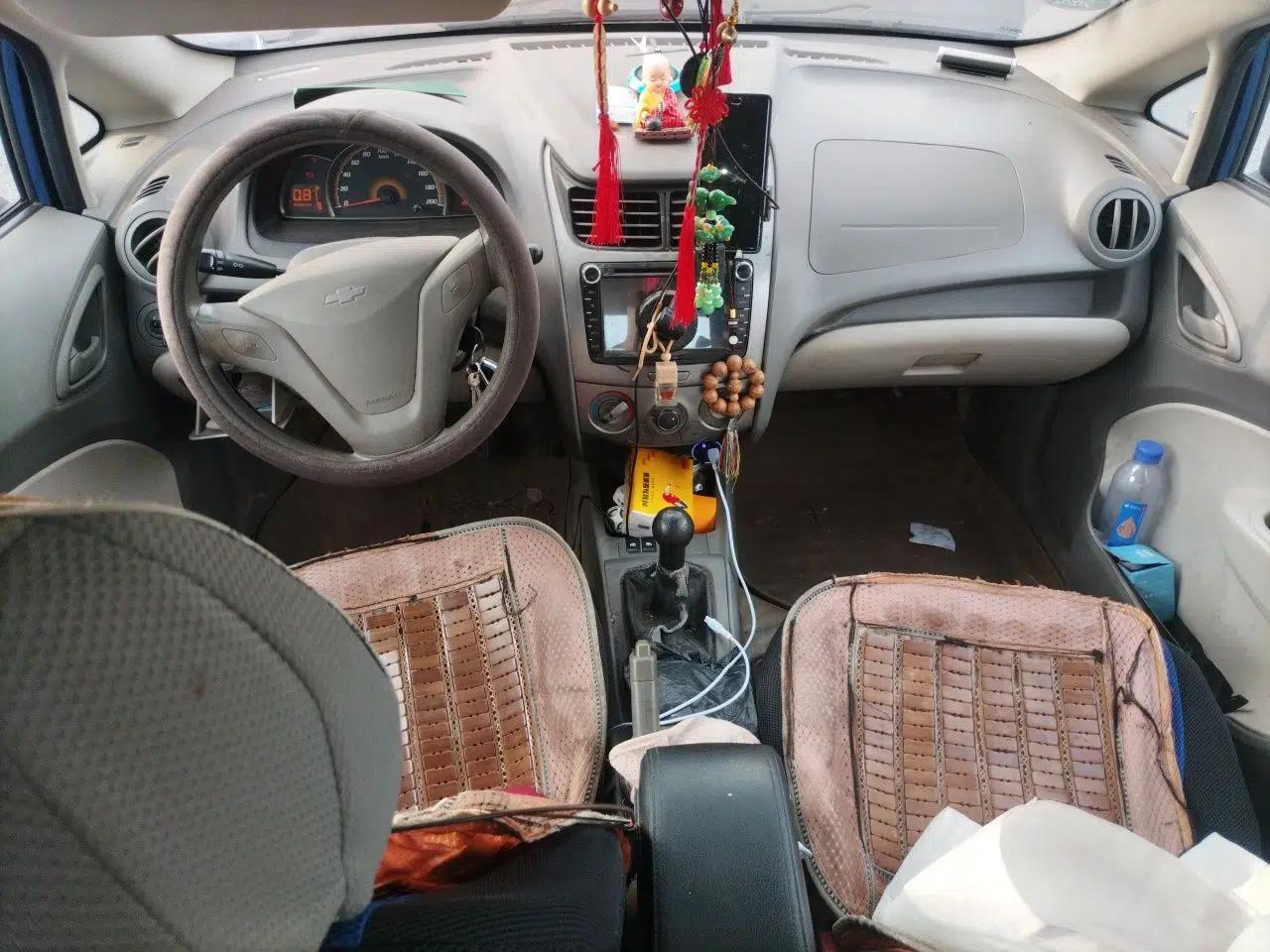 Chevrolet Sail 2010 Sedan 1.2L Manual Warm Edition — миниатюра 14