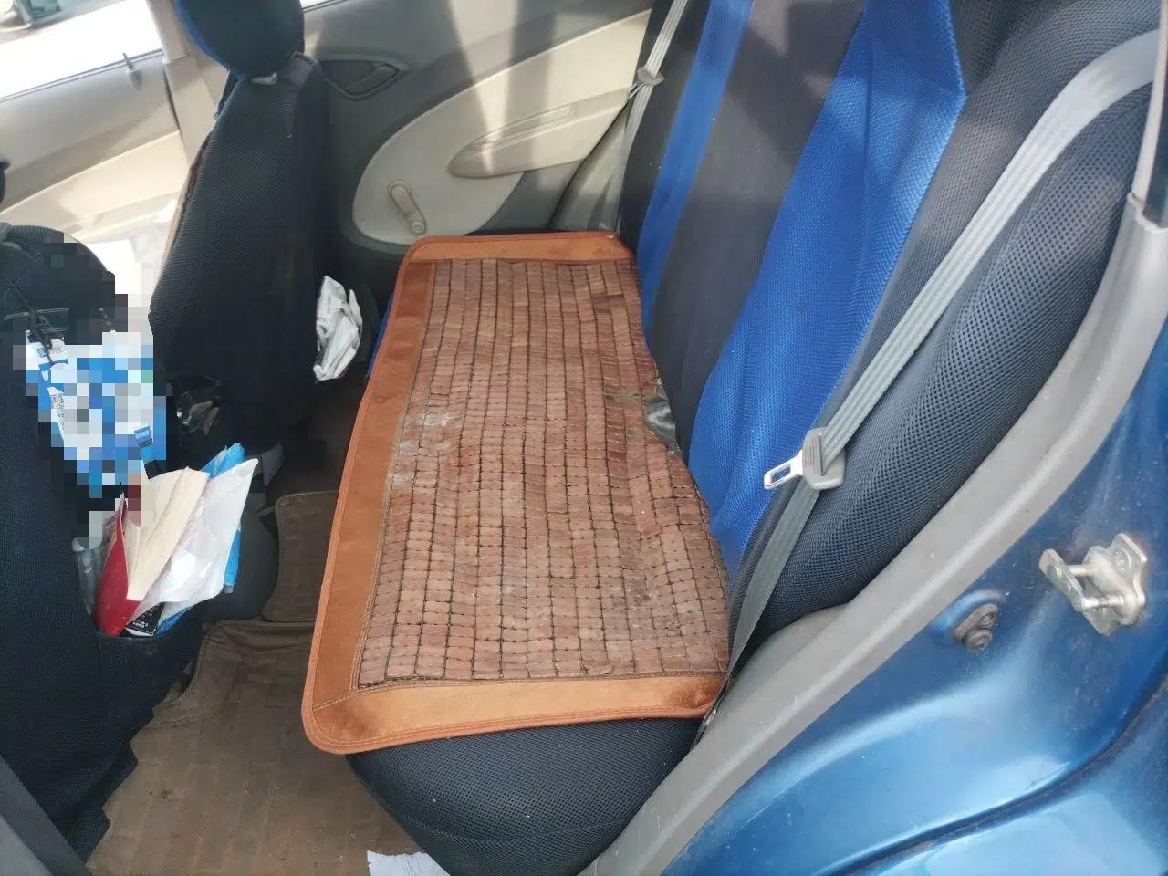 Chevrolet Sail 2010 Sedan 1.2L Manual Warm Edition — миниатюра 18