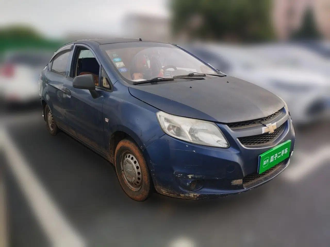 Chevrolet Sail 2010 Sedan 1.2L Manual Warm Edition — миниатюра 3