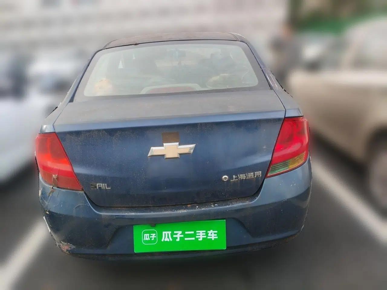 Chevrolet Sail 2010 Sedan 1.2L Manual Warm Edition — миниатюра 5