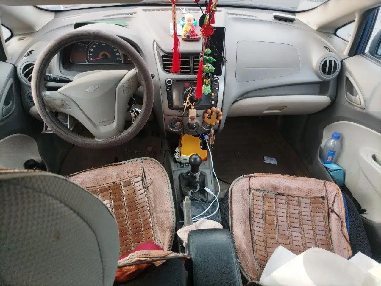 Chevrolet Sail 2010 Sedan 1.2L Manual Warm Edition — миниатюра 10