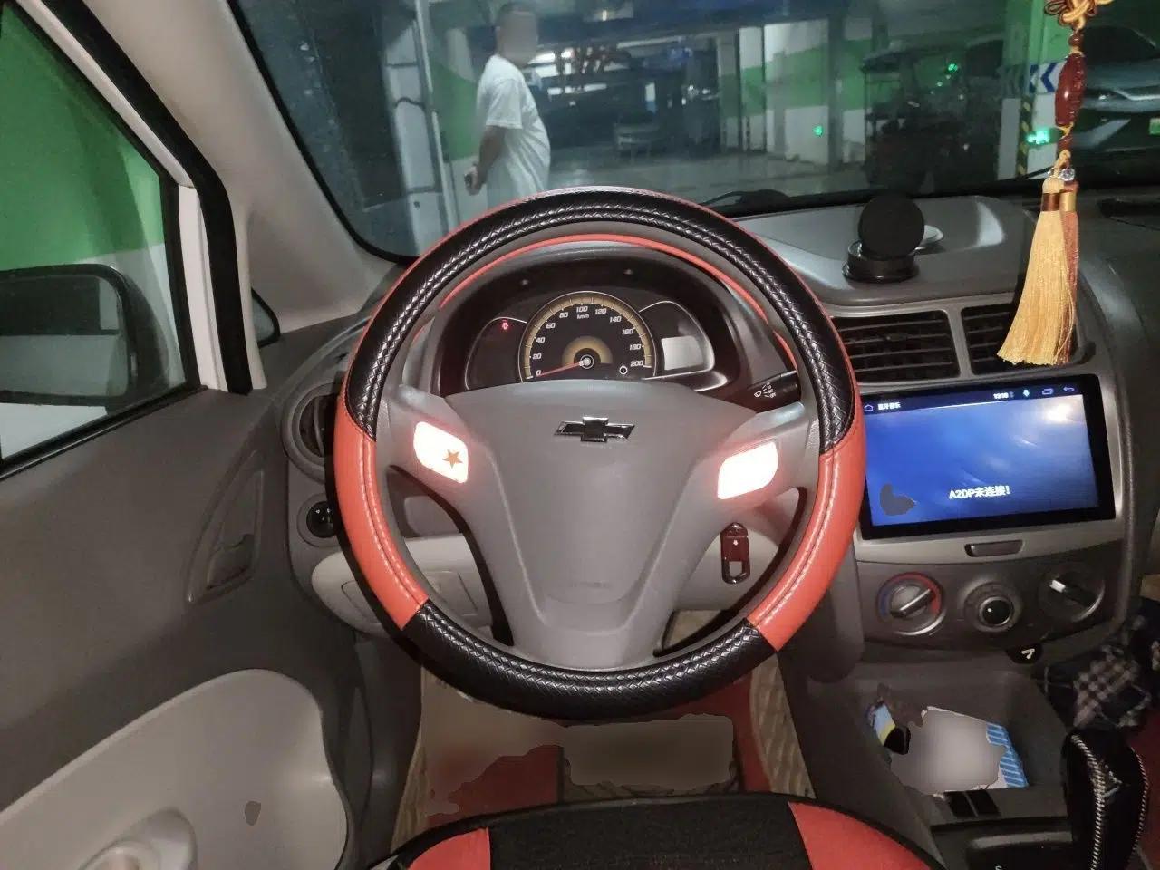 Chevrolet Sail 2013 Hatchback 1.2L AMT Ideal Edition — миниатюра 11