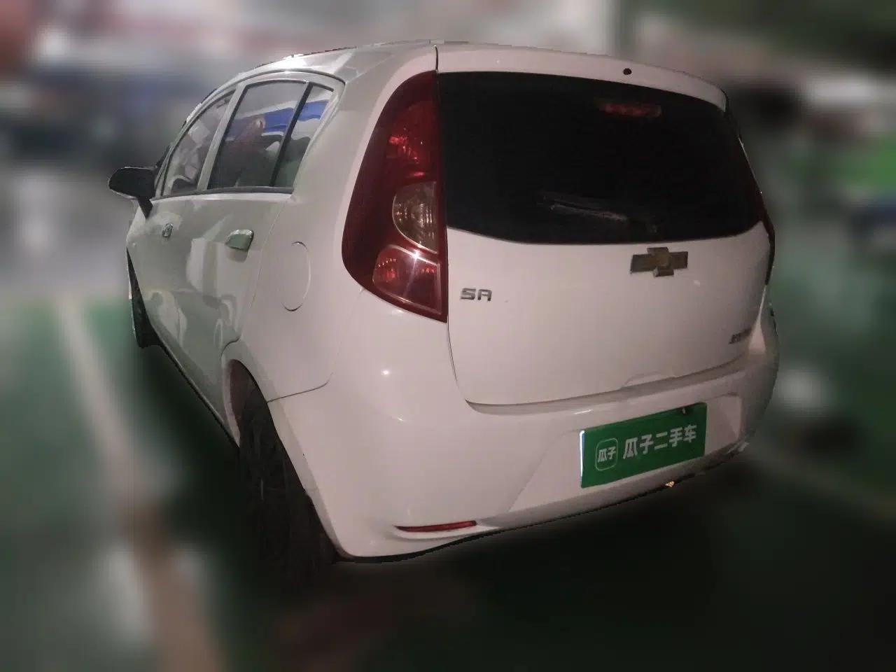 Chevrolet Sail 2013 Hatchback 1.2L AMT Ideal Edition — миниатюра 4