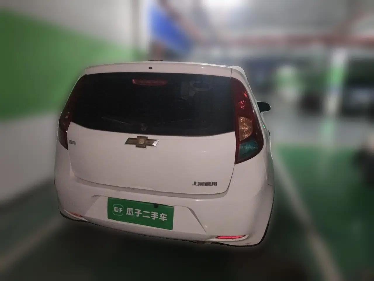 Chevrolet Sail 2013 Hatchback 1.2L AMT Ideal Edition — миниатюра 5