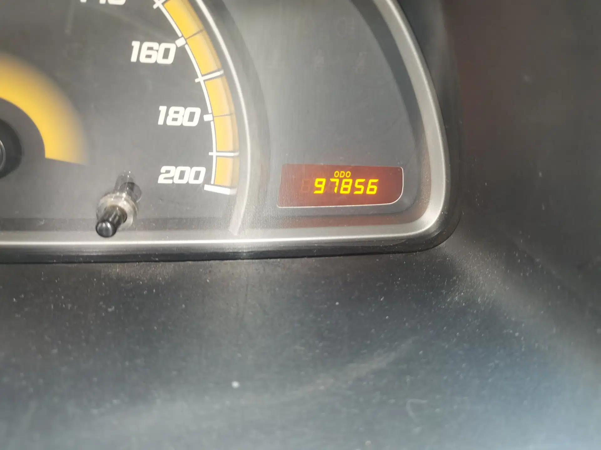 Chevrolet Sail 2013 Hatchback 1.2L Manual Warm Edition — миниатюра 13