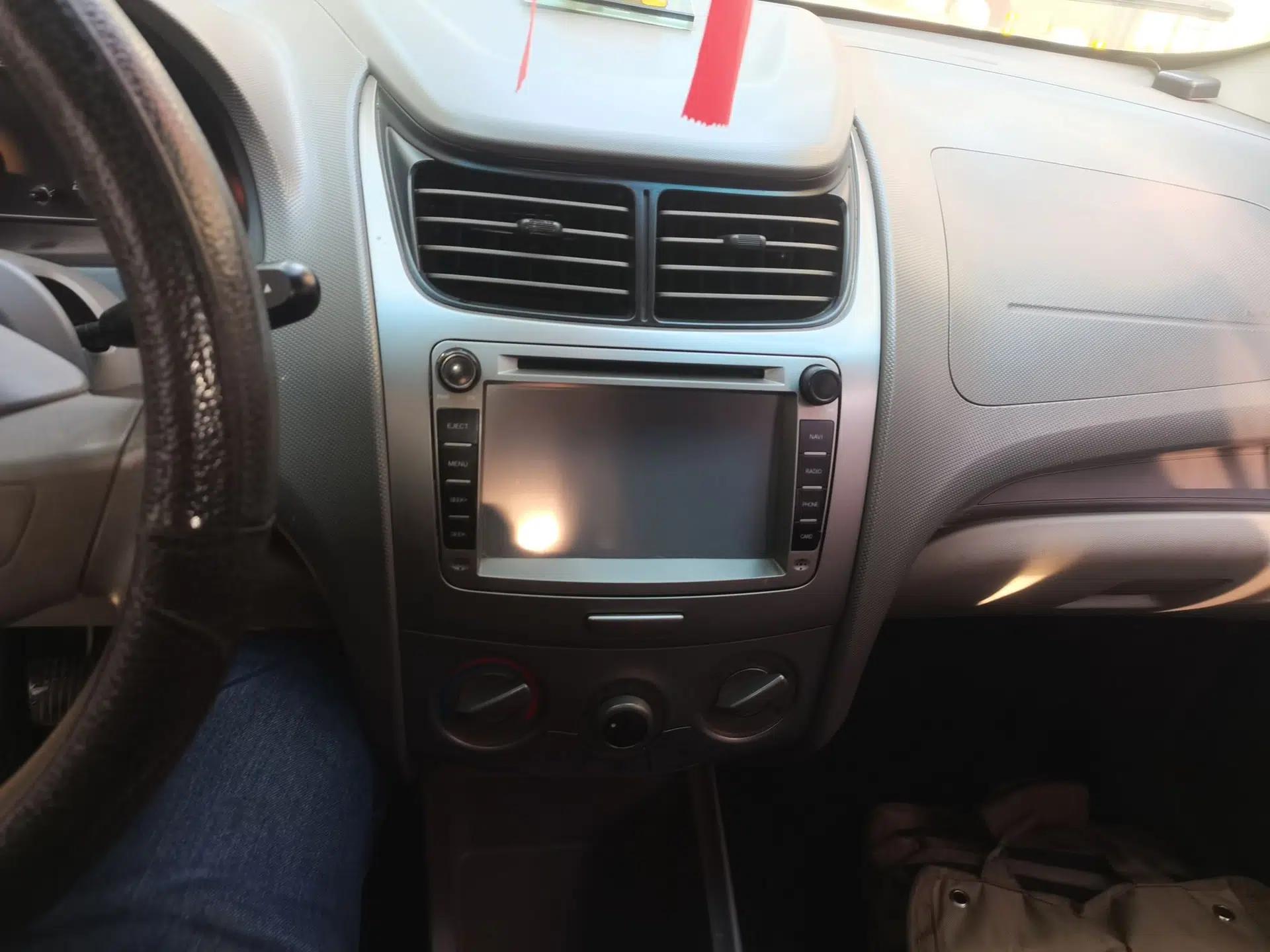 Chevrolet Sail 2013 Hatchback 1.2L Manual Warm Edition — миниатюра 14