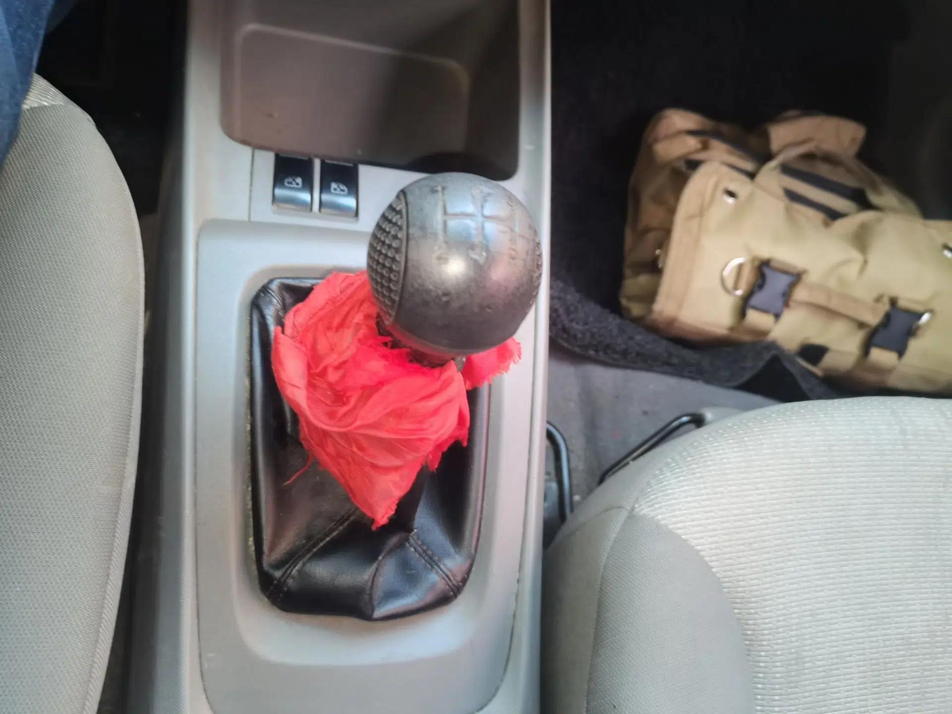 Chevrolet Sail 2013 Hatchback 1.2L Manual Warm Edition — миниатюра 15