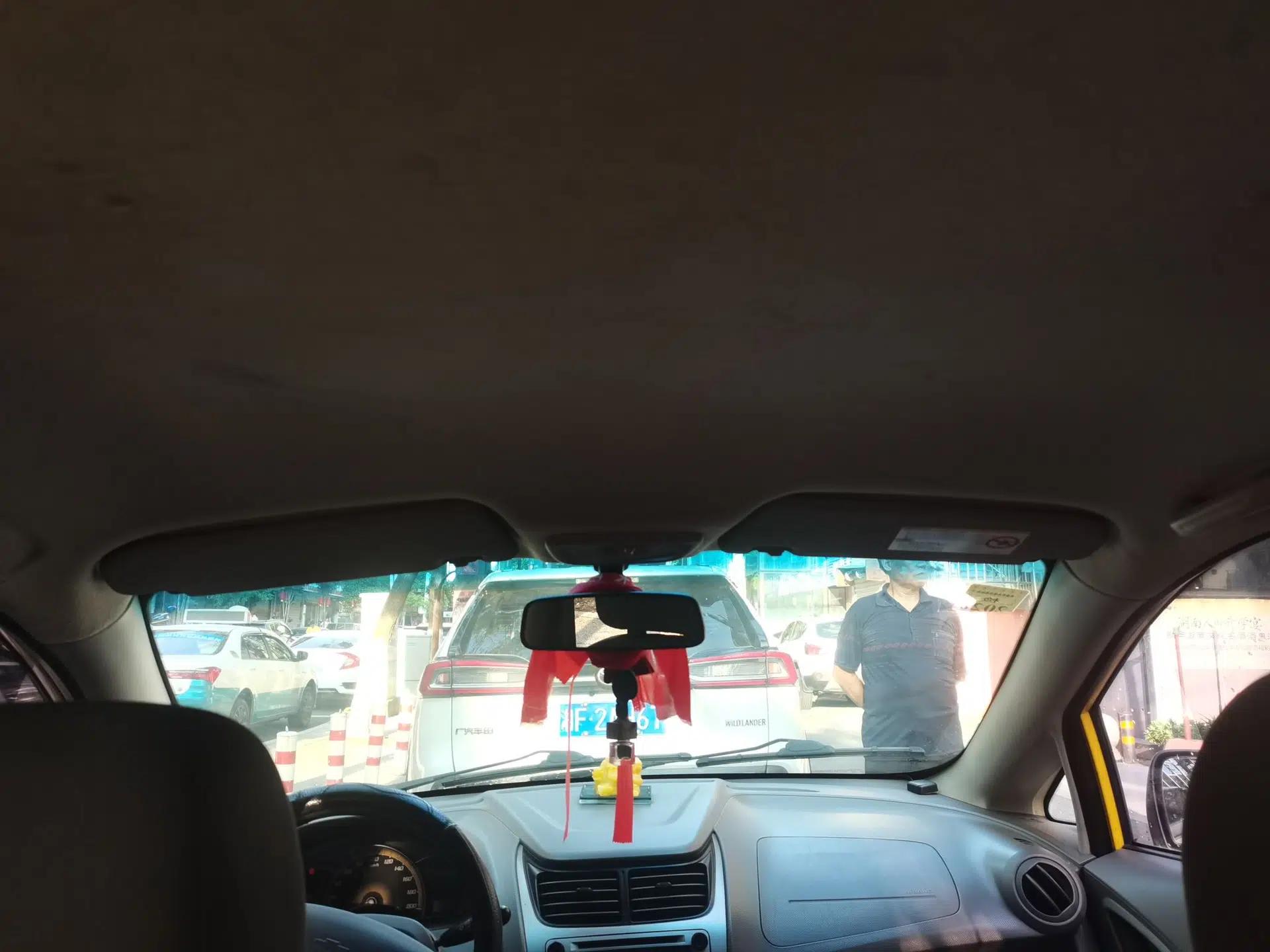 Chevrolet Sail 2013 Hatchback 1.2L Manual Warm Edition — миниатюра 19