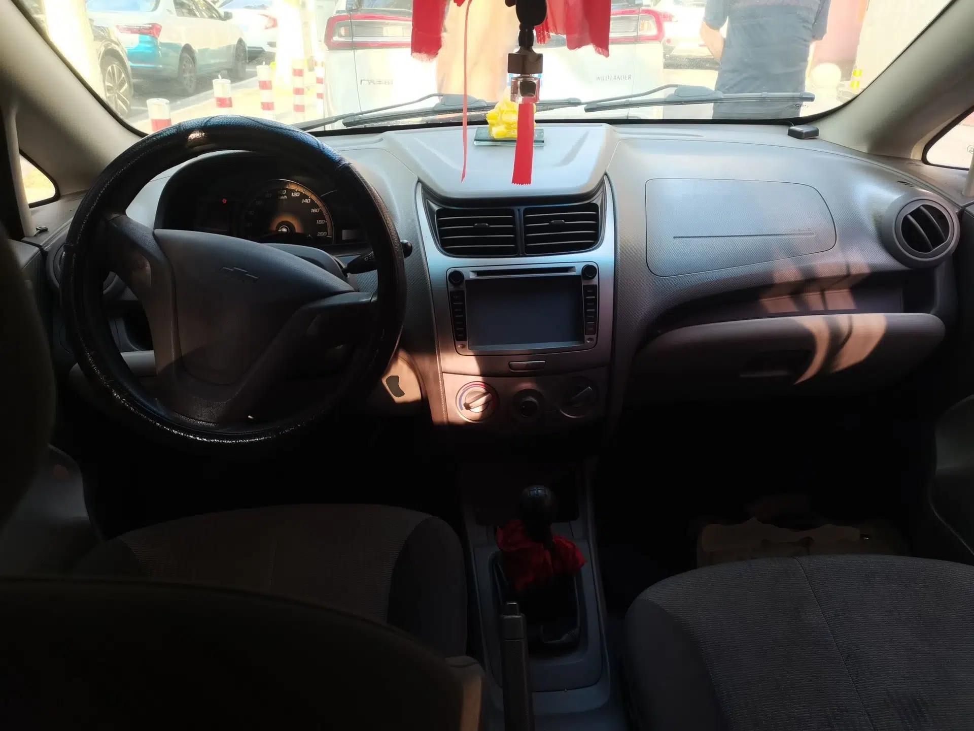 Chevrolet Sail 2013 Hatchback 1.2L Manual Warm Edition — миниатюра 10