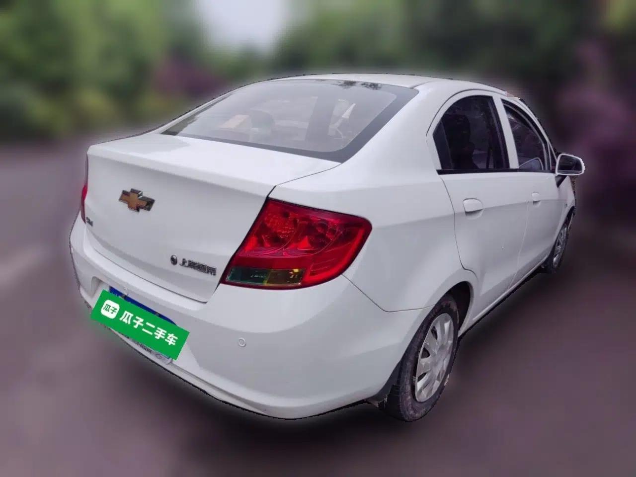 Chevrolet Sail 2013 Hatchback 1.4L Manual Enjoyment Edition — миниатюра 6