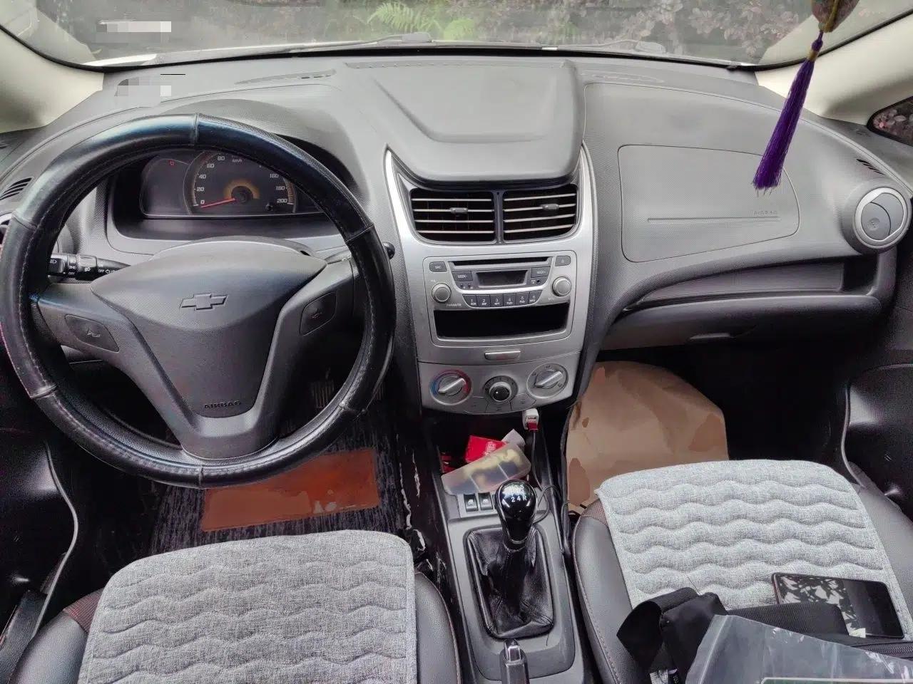 Chevrolet Sail 2013 Hatchback 1.4L Manual Enjoyment Edition — миниатюра 10
