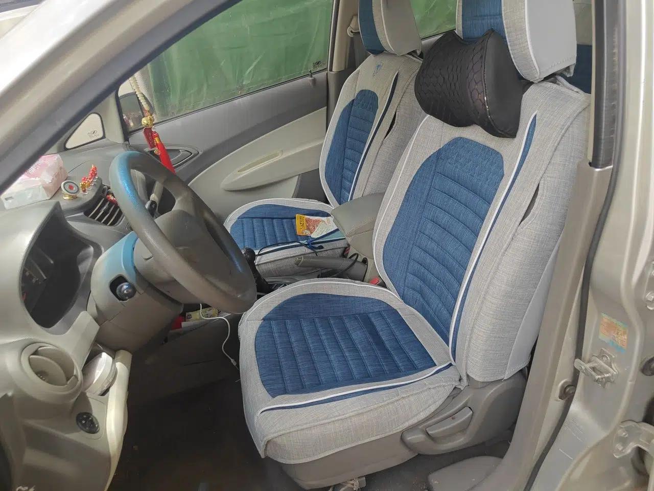 Chevrolet Sail 2010 Hatchback 1.2L Manual Warm Edition — миниатюра 16