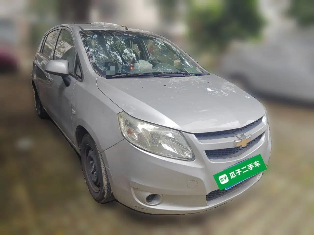 Chevrolet Sail 2010 Hatchback 1.2L Manual Warm Edition — миниатюра 3