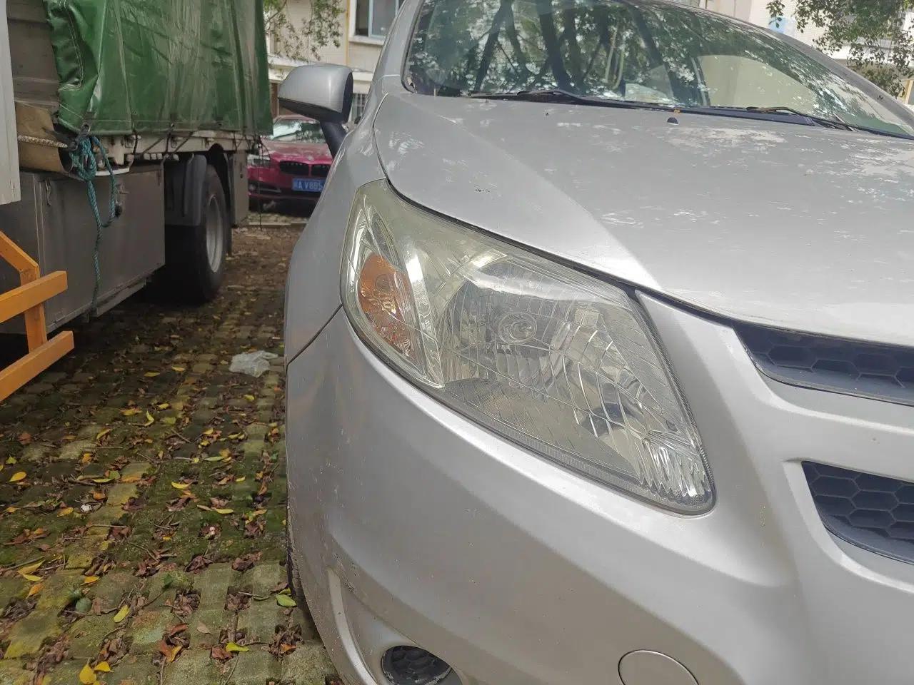 Chevrolet Sail 2010 Hatchback 1.2L Manual Warm Edition — миниатюра 7