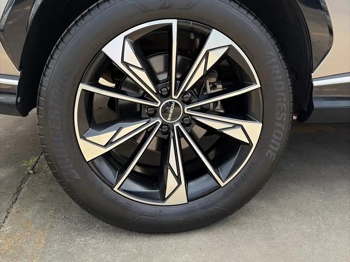 Roewe RX5 New Energy 2023 eRX5 Super Hybrid Comfort Edition — миниатюра 7