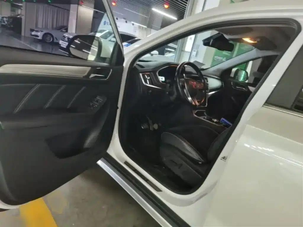 Roewe RX5 New Energy 2017 ERX5 EV400 Electric Internet Supreme Edition — миниатюра 16