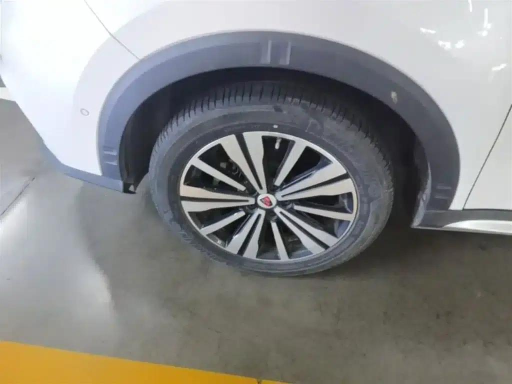 Roewe RX5 New Energy 2017 ERX5 EV400 Electric Internet Supreme Edition — миниатюра 23