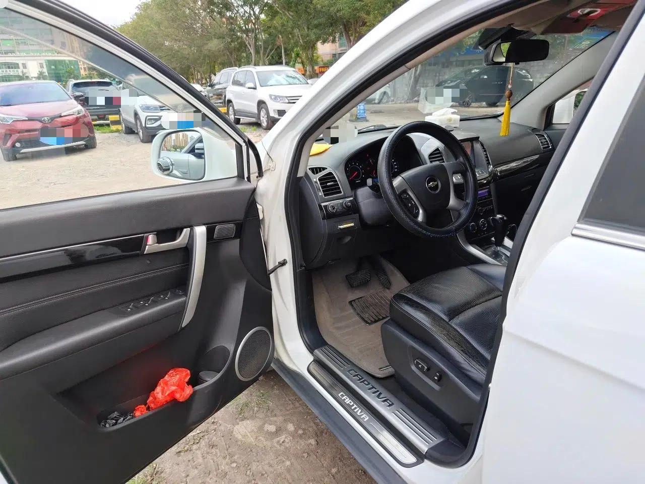 Chevrolet Captiva 2014 2.4L Two-Wheel Drive Urban Version 7 Seats — миниатюра 17