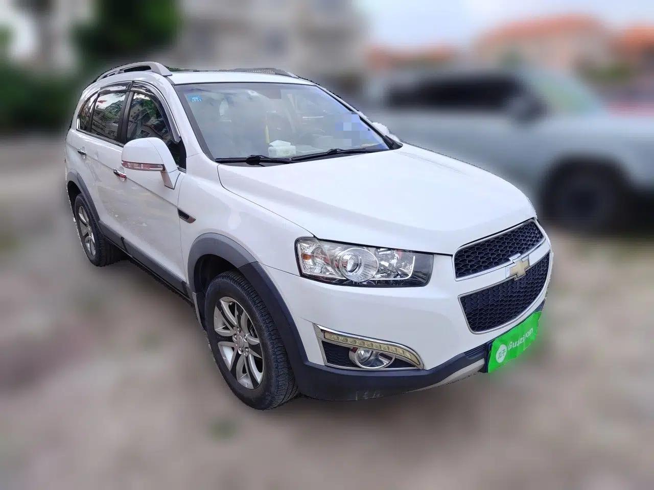 Chevrolet Captiva 2014 2.4L Two-Wheel Drive Urban Version 7 Seats — миниатюра 3