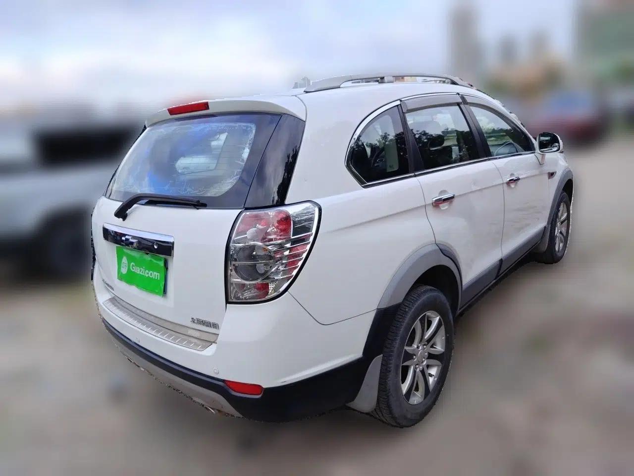 Chevrolet Captiva 2014 2.4L Two-Wheel Drive Urban Version 7 Seats — миниатюра 6