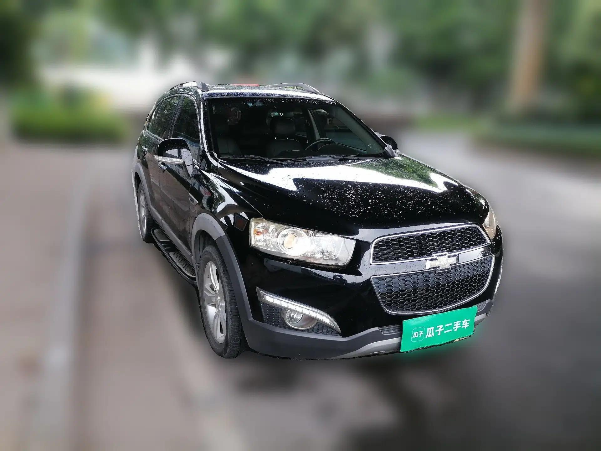 Chevrolet Captiva 2012 2.4L 4x4 Flagship Edition 7 Seats — миниатюра 3