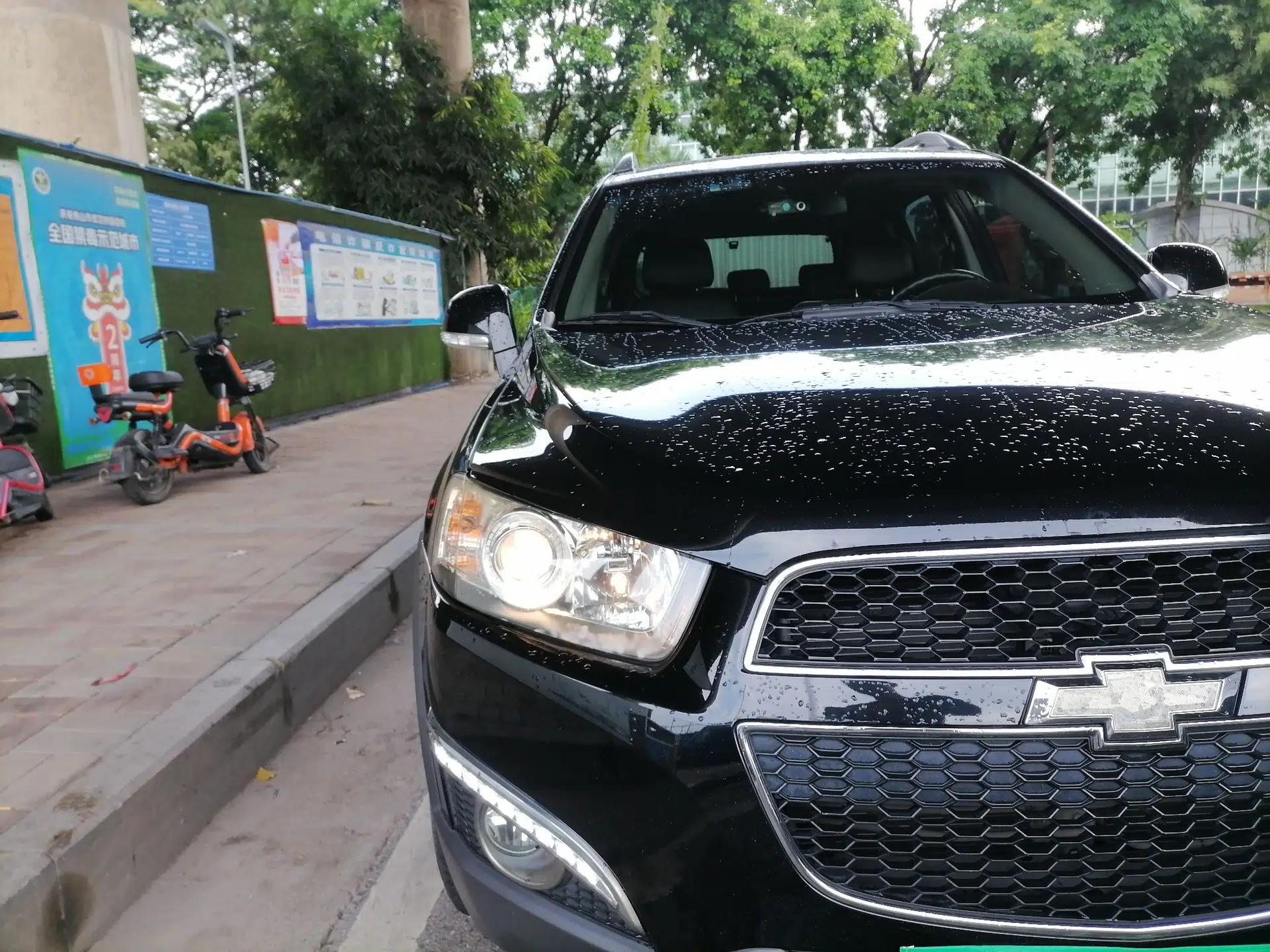 Chevrolet Captiva 2012 2.4L 4x4 Flagship Edition 7 Seats — миниатюра 7