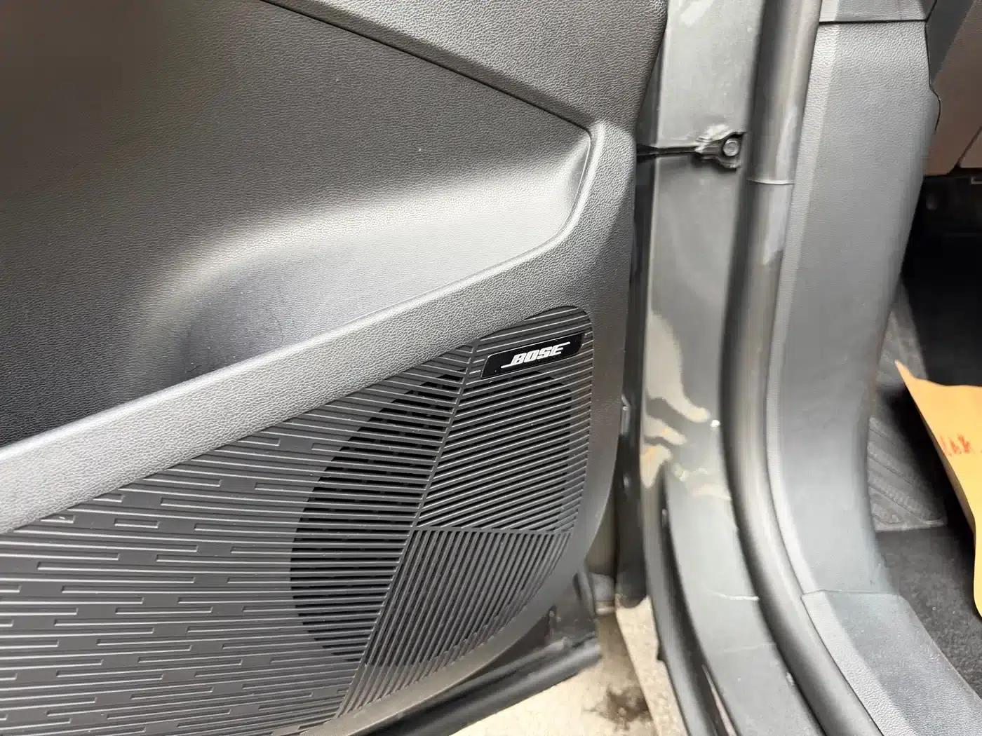 Roewe RX5 MAX 2022 2.0T Automatic Elite Edition — миниатюра 12