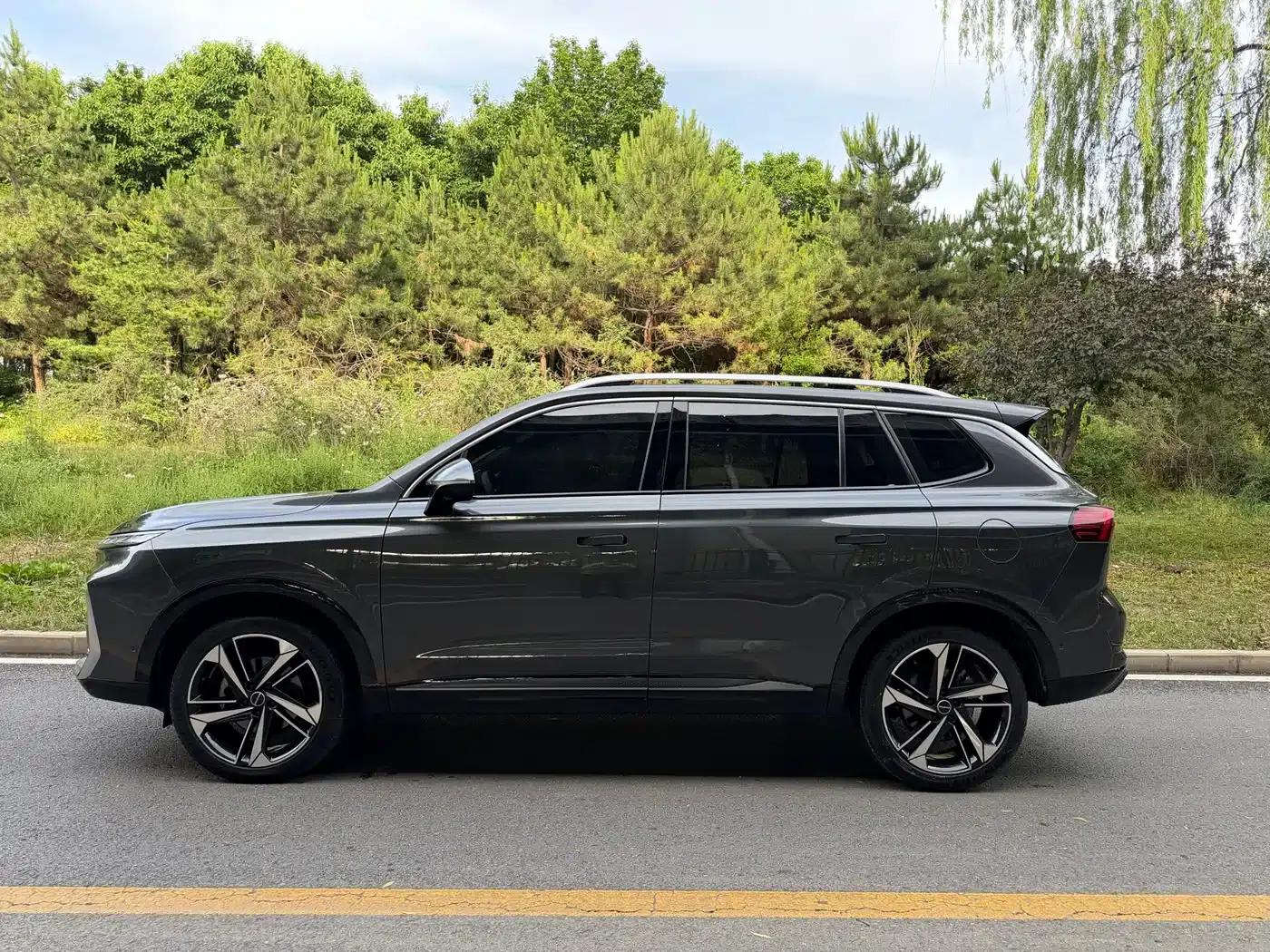 Roewe RX5 MAX 2022 2.0T Automatic Elite Edition — миниатюра 3