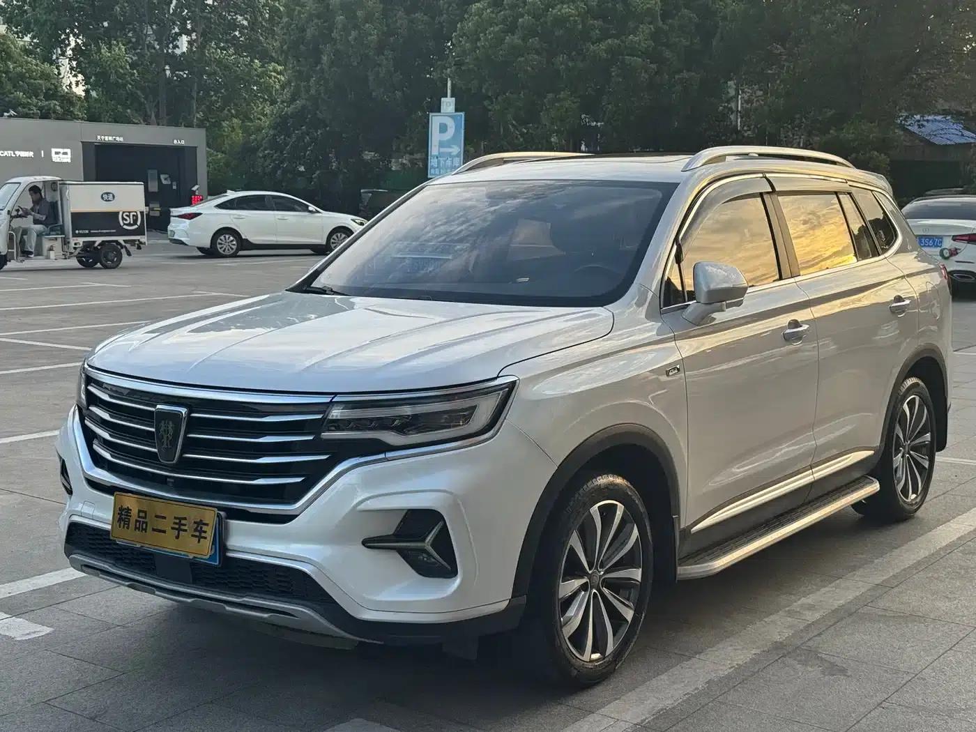 Roewe RX5 MAX 2019 300TGI Automatic Intelligent Cockpit Luxury Edition — миниатюра 1