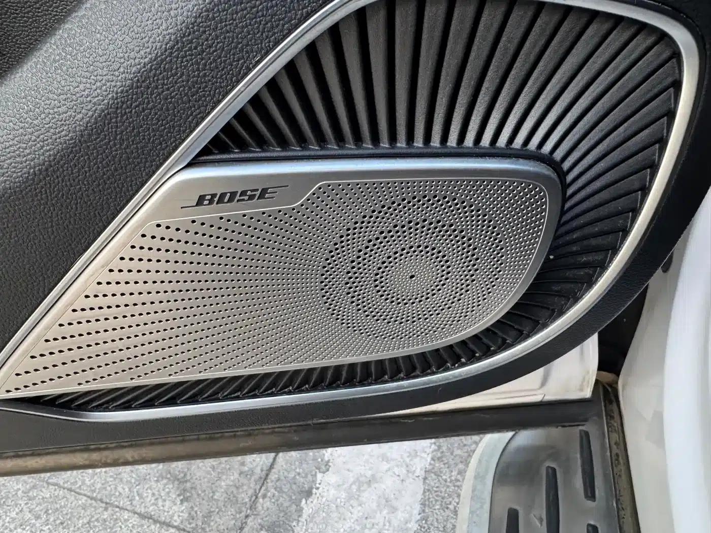 Roewe RX5 MAX 2019 300TGI Automatic Intelligent Cockpit Luxury Edition — миниатюра 11