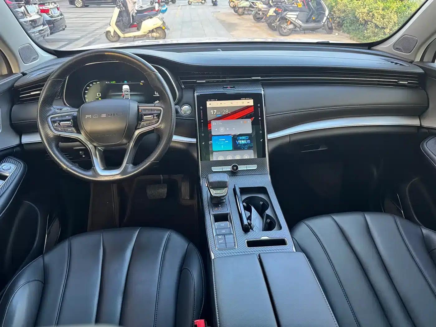 Roewe RX5 MAX 2019 300TGI Automatic Intelligent Cockpit Luxury Edition — миниатюра 13