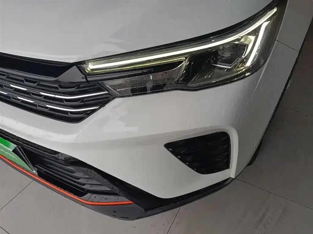 Roewe RX3 2021 PRO 1.6L CVT Elite — миниатюра 24