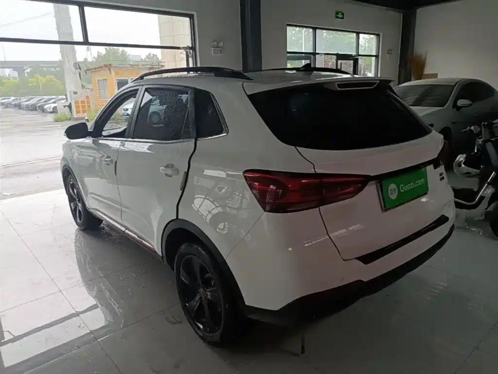 Roewe RX3 2021 PRO 1.6L CVT Elite — миниатюра 5