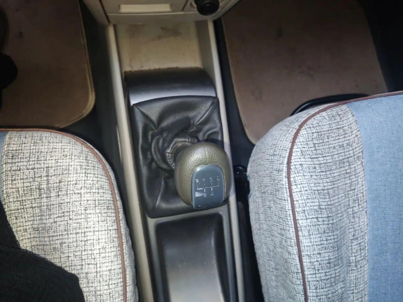 Chevrolet Lova 2010 1.4 MT Fengdu Version — миниатюра 15