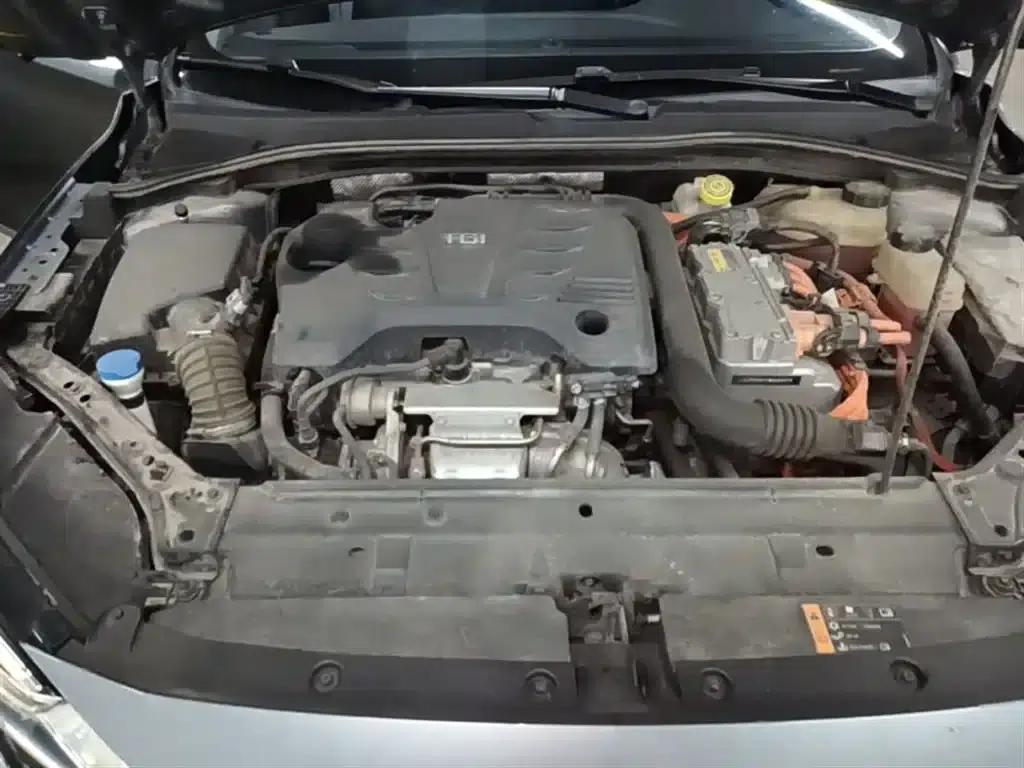 Roewe i6 MAX New Energy 2020 1.5T PHEV Cool Edition — миниатюра 20