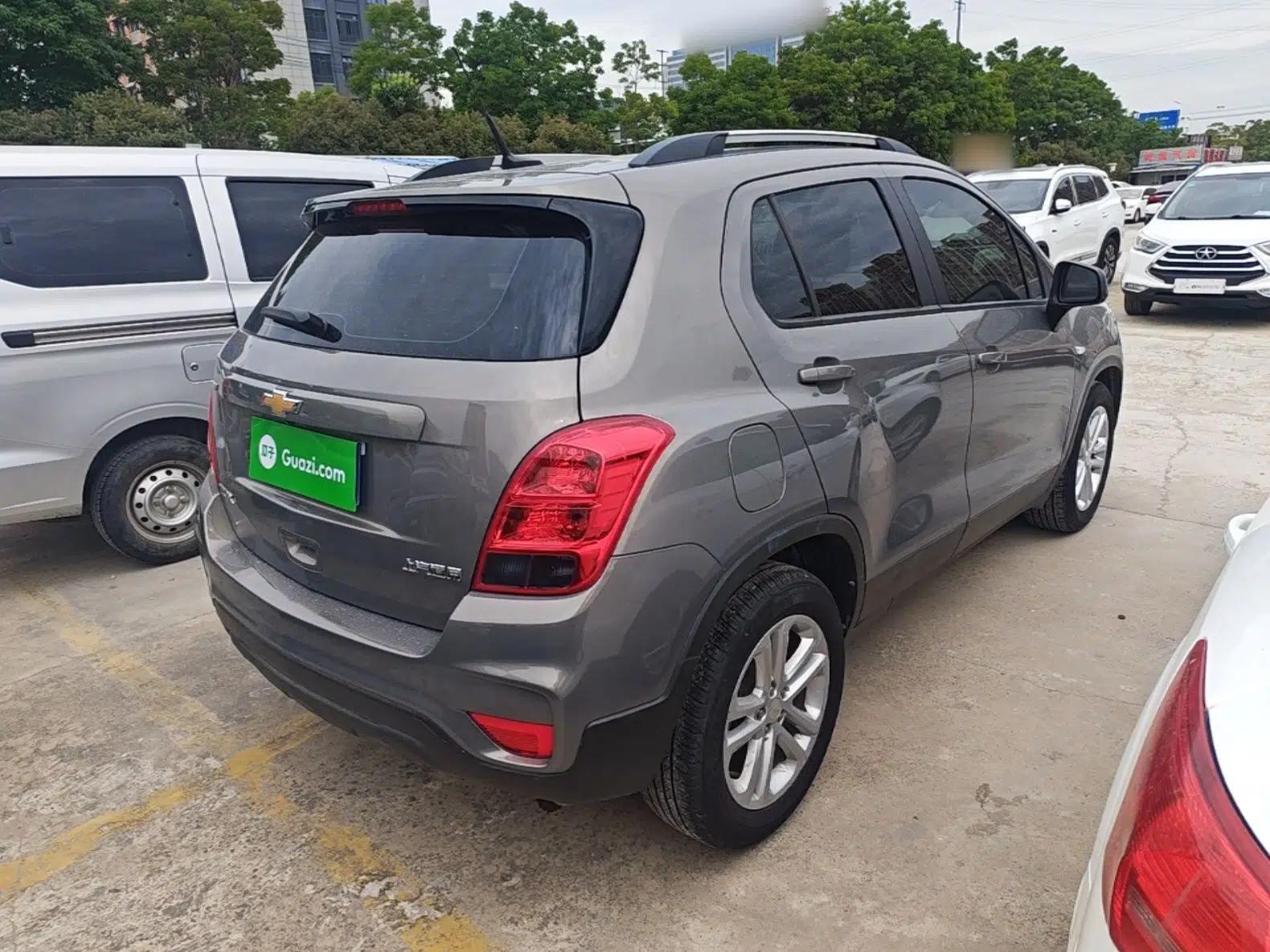 Chevrolet Trax 2018 330T Automatic Two-Wheel Drive Elite Model — миниатюра 6