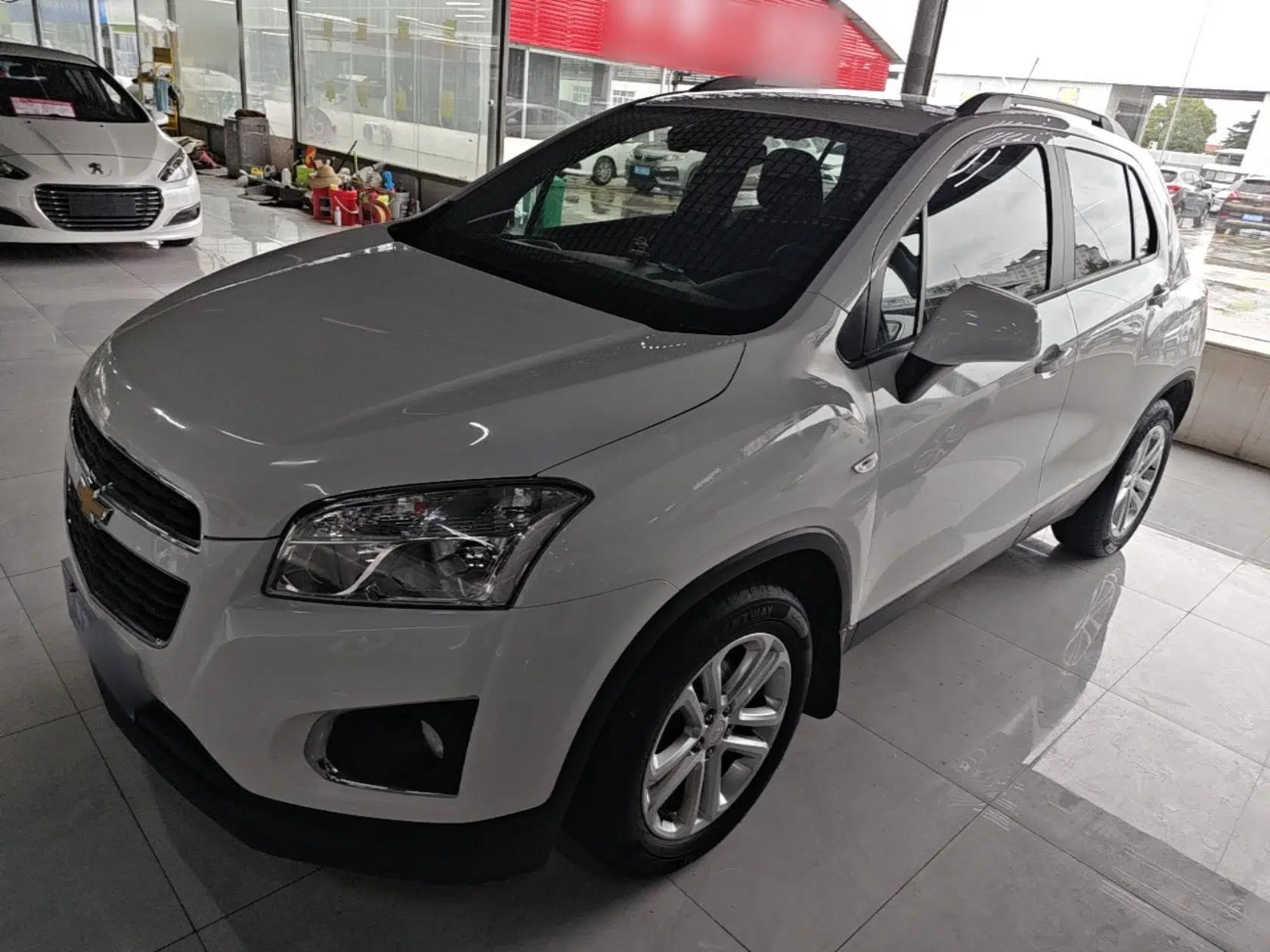 Chevrolet Trax 2016 1.4T Automatic Two-Wheel Drive Comfort Version with Sunroof — миниатюра 1