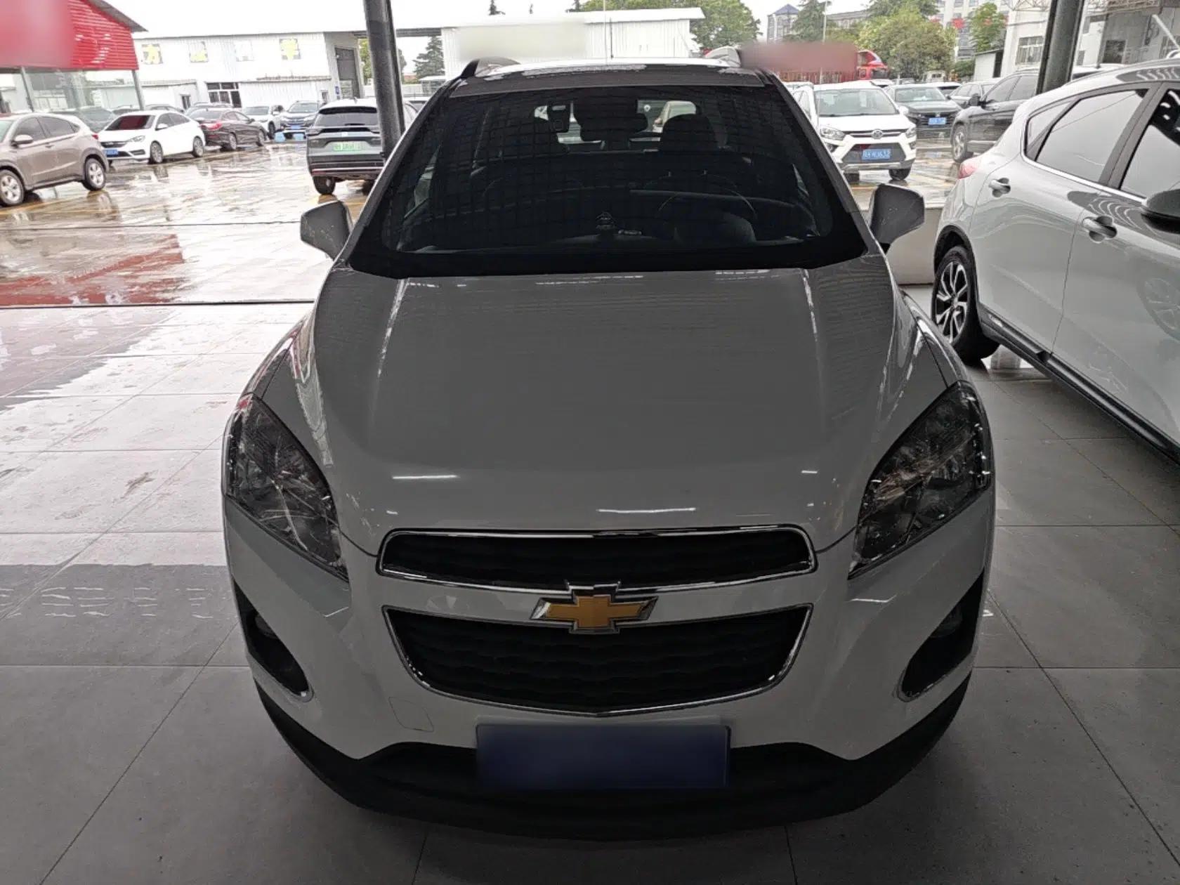 Chevrolet Trax 2016 1.4T Automatic Two-Wheel Drive Comfort Version with Sunroof — миниатюра 2