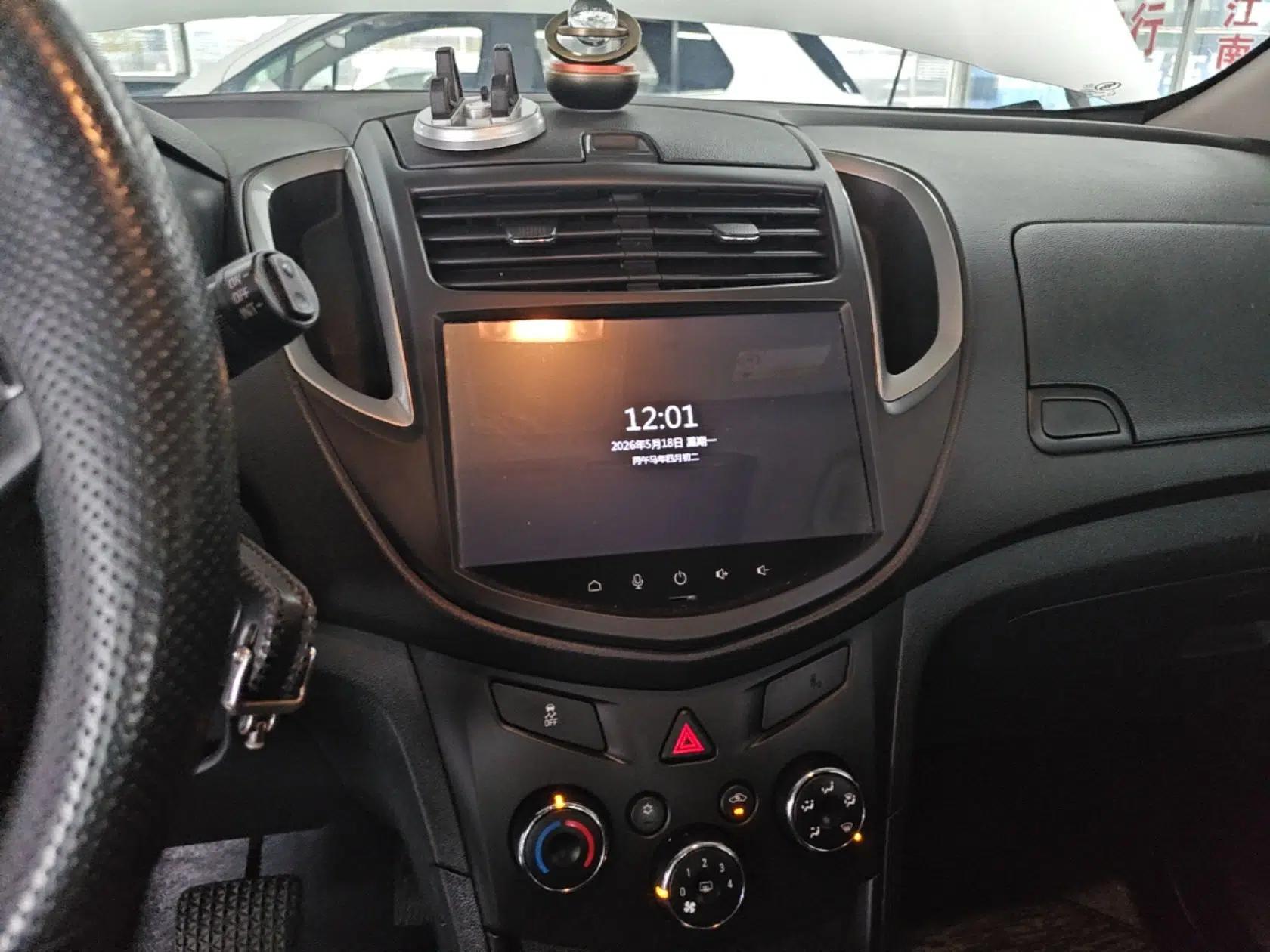 Chevrolet Trax 2016 1.4T Automatic Two-Wheel Drive Comfort Version with Sunroof — миниатюра 16
